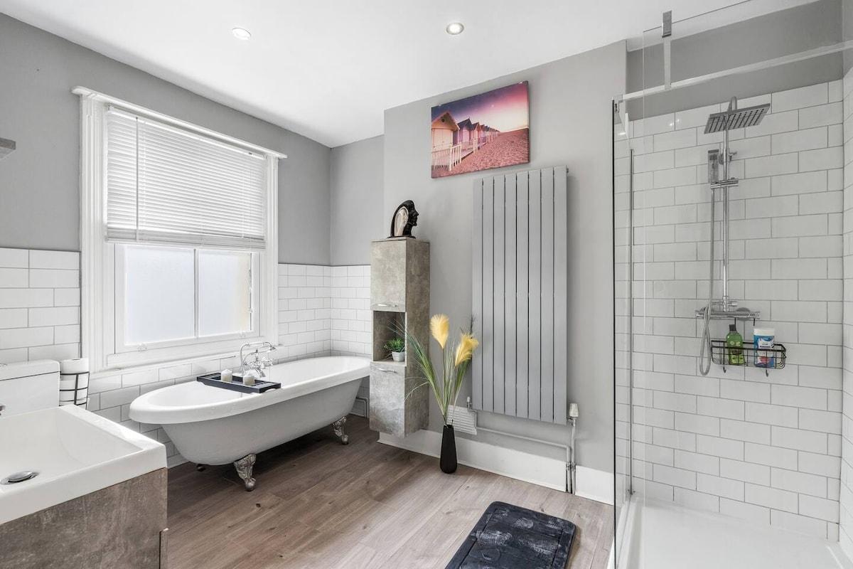 Brighton Explorer's Base -3BR/2BA Walk to Seafront4