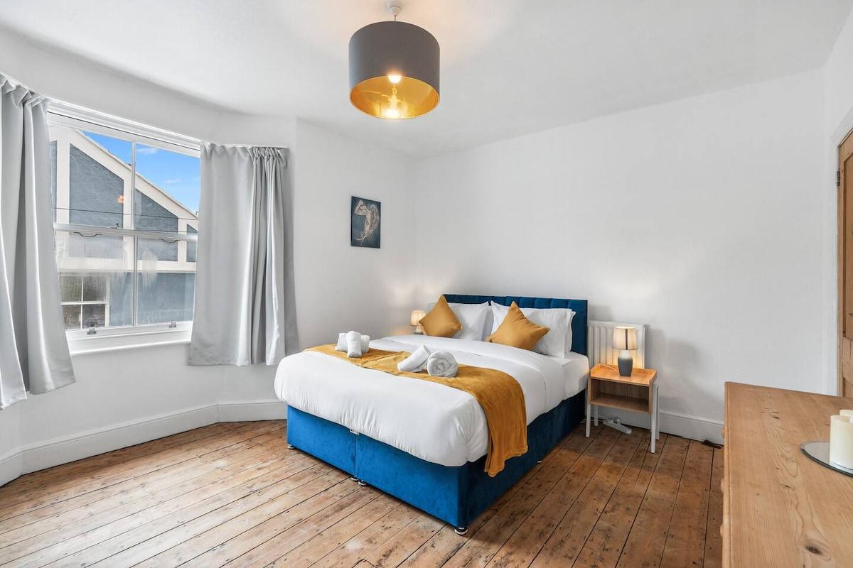 Brighton Explorer's Base -3BR/2BA Walk to Seafront6